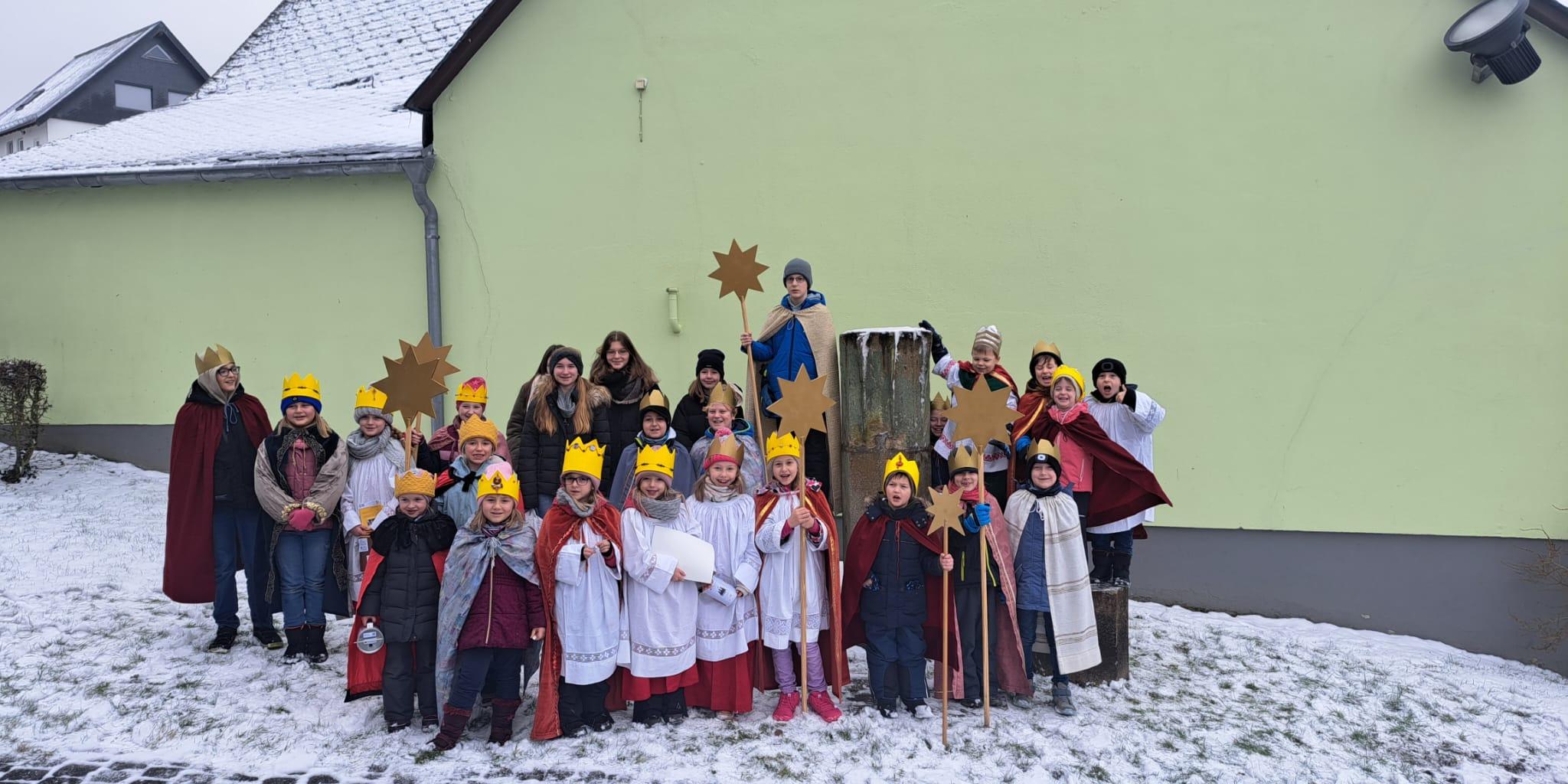 26 Sternsinger waren in Kisselbach unterwegs