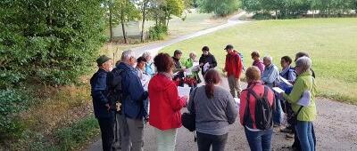 Mit Bibel & Rucksack