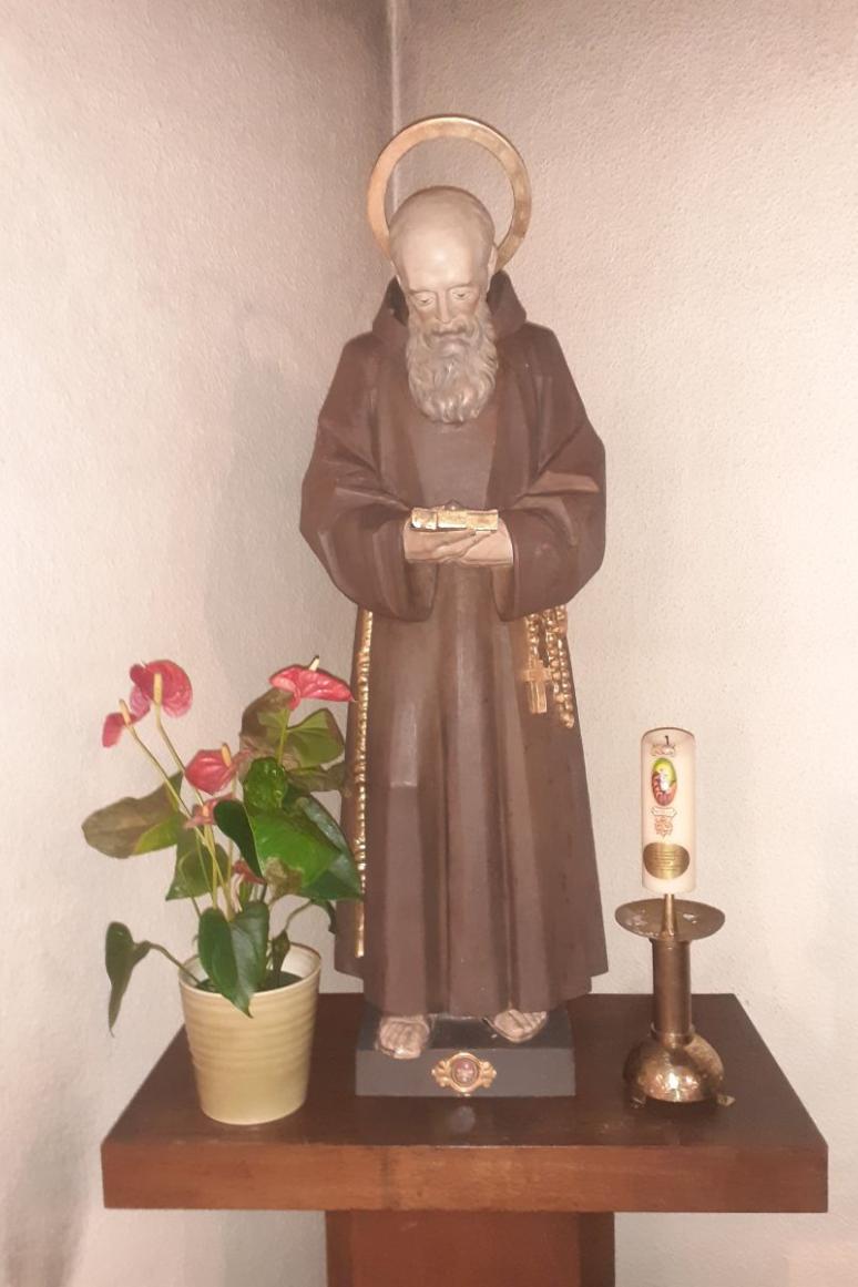 Der Heilige Konrad von Parzham in der Kapelle in Külz