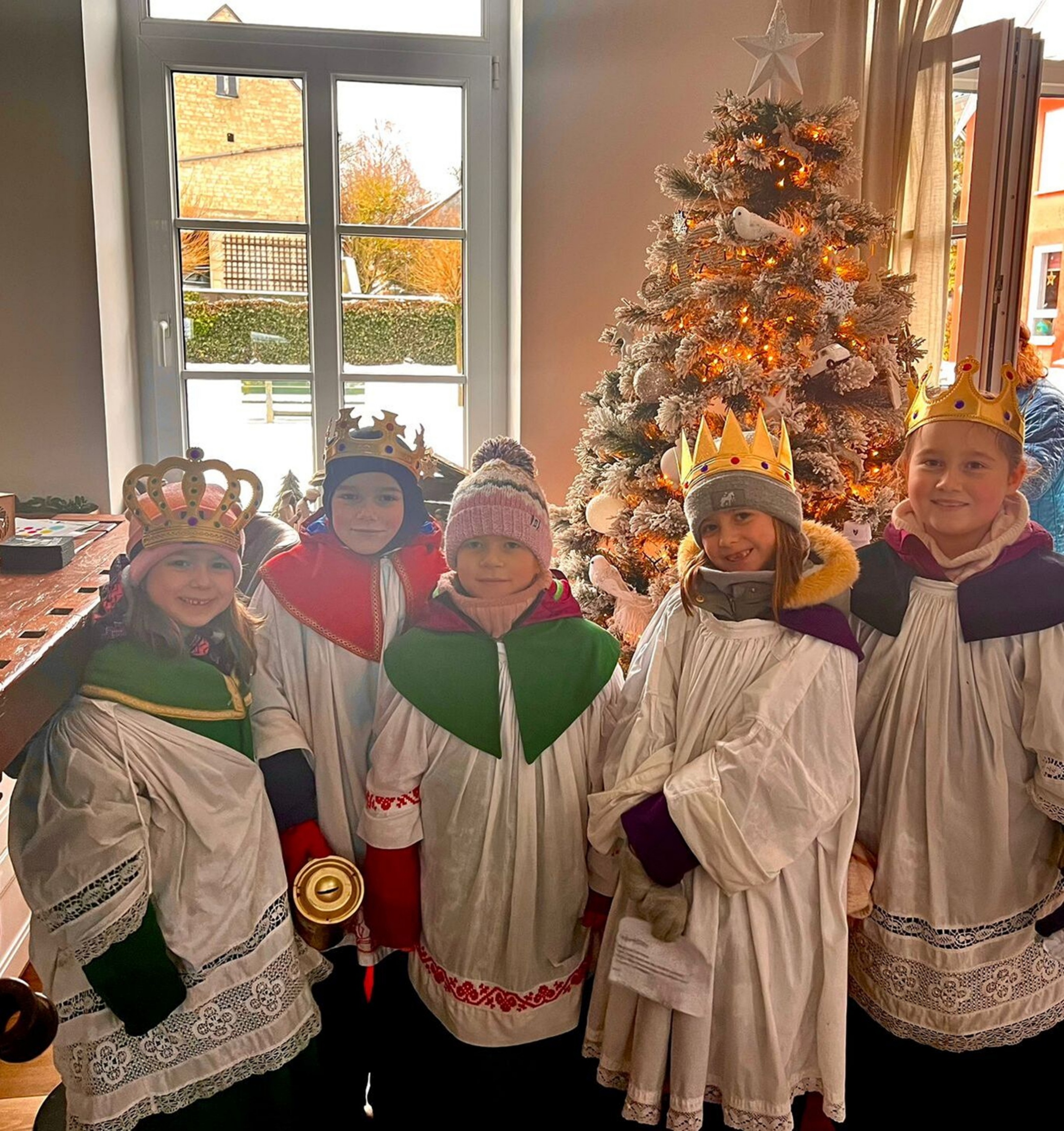 Die Rayerschieder Sternsinger zu Gast im ehemaligen Pfarrhaus