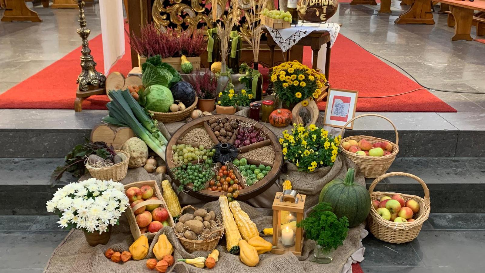 auch in diesem Jahr wurde Erntedank an den verschiedensten Orten in St. Lydia gefeiert