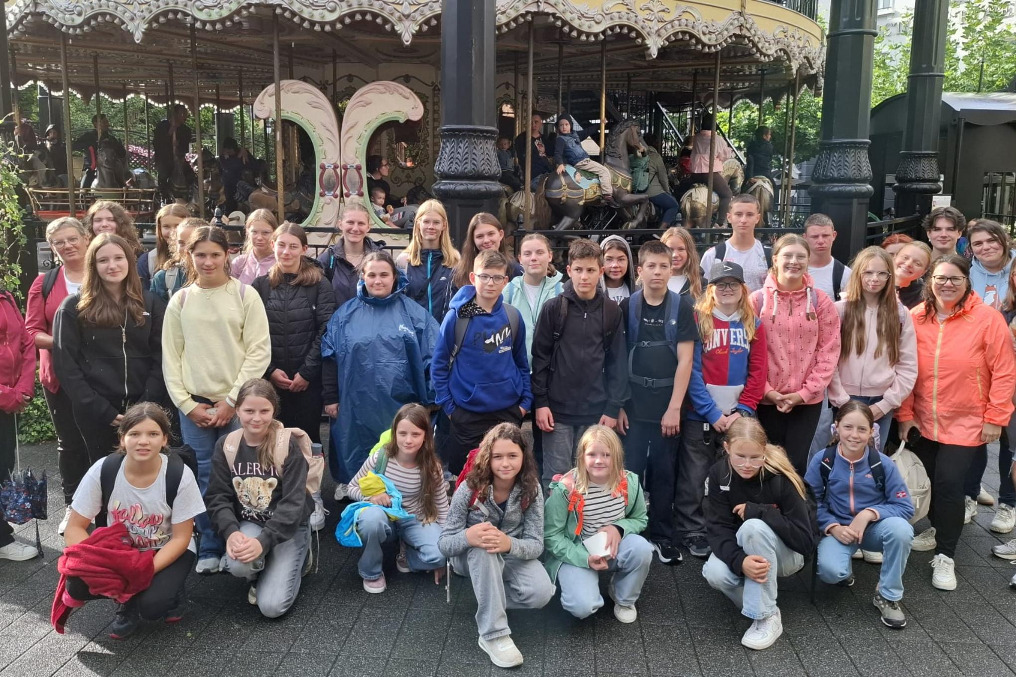 40 Messdiener & Friends machten einen Ausflug ins Phantasialand