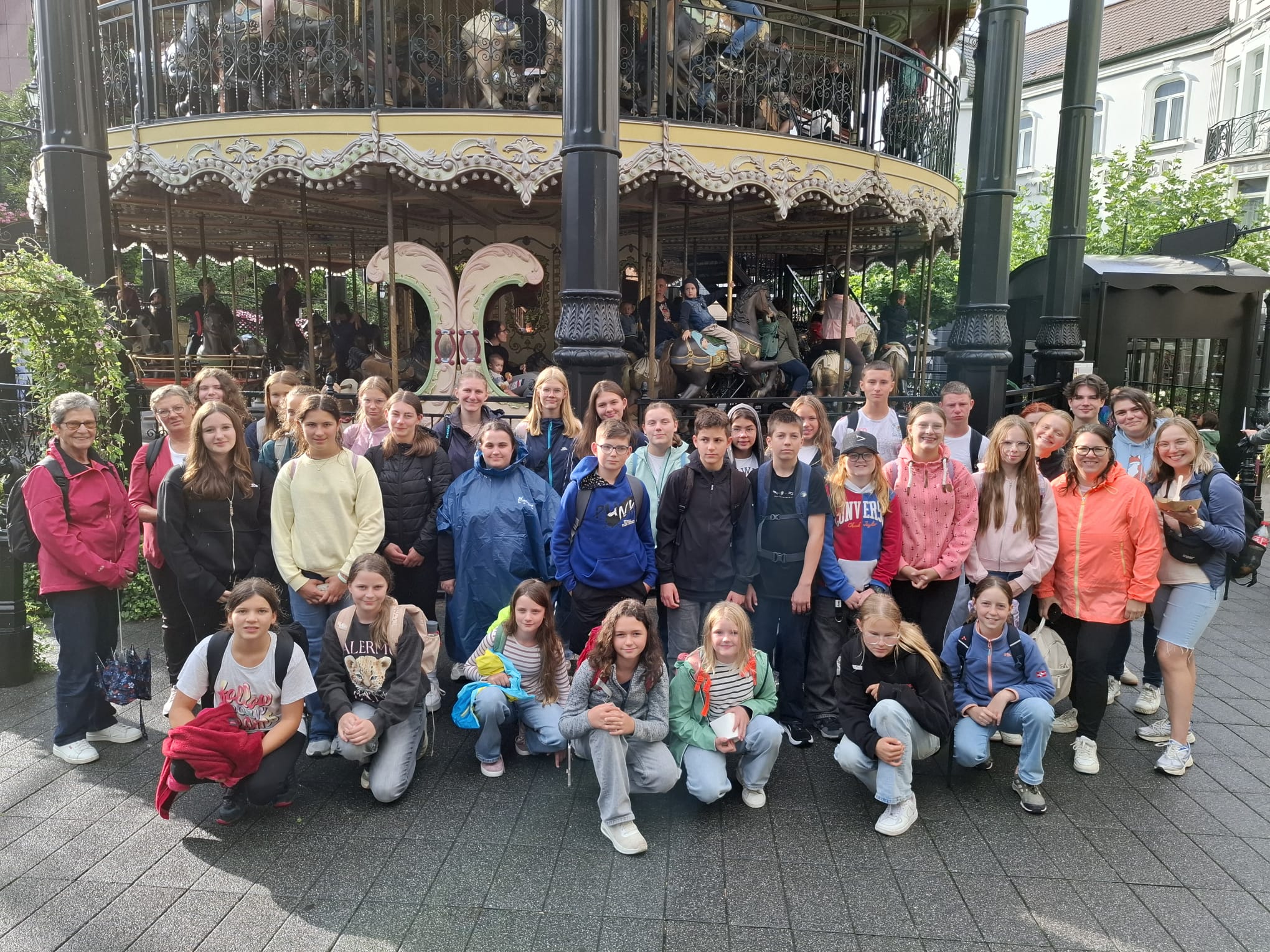 40 Messdiener & Friends machten einen Ausflug ins Phantasialand