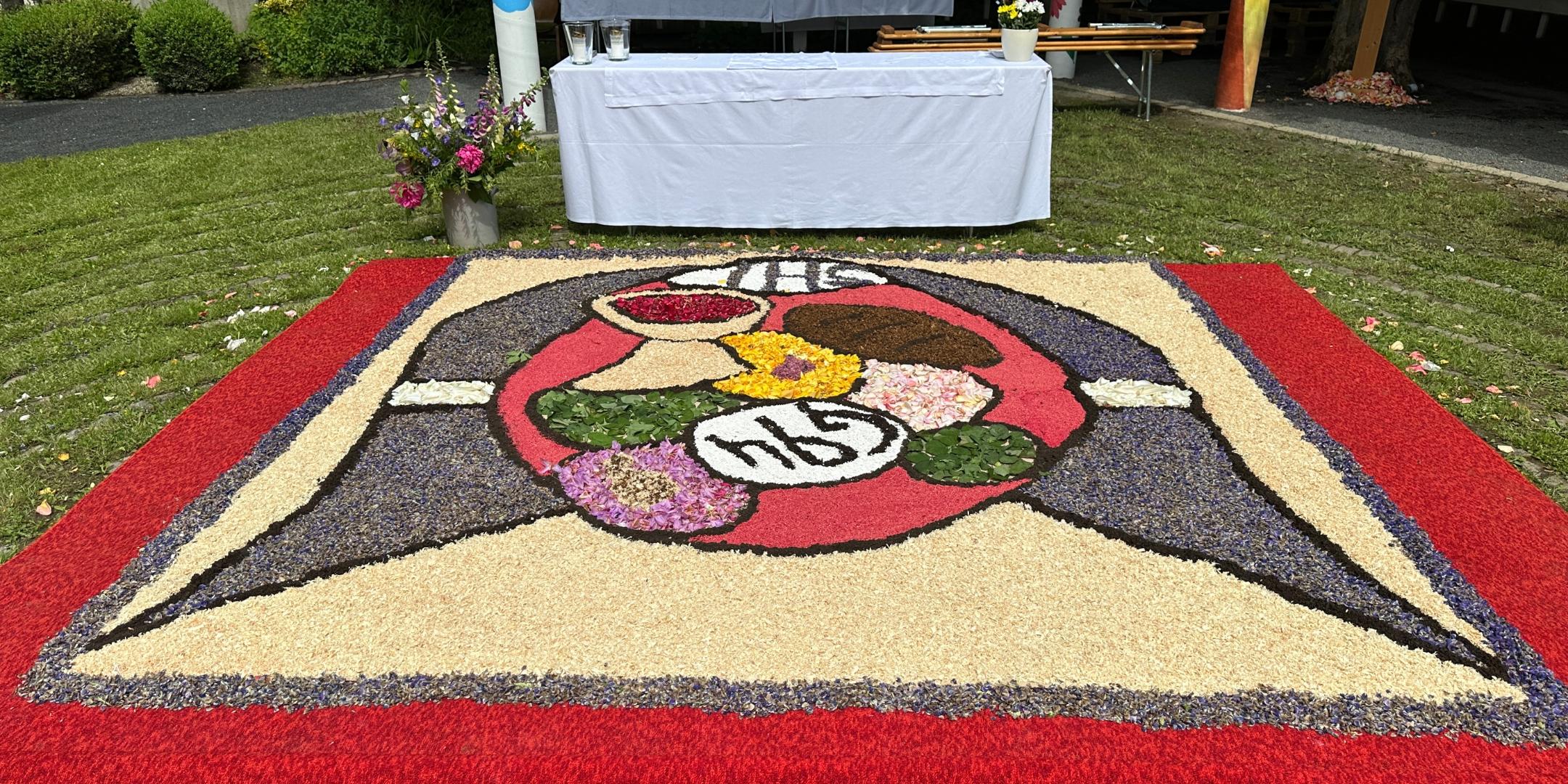 Fronleichnam im Simmerner Pfarrgarten