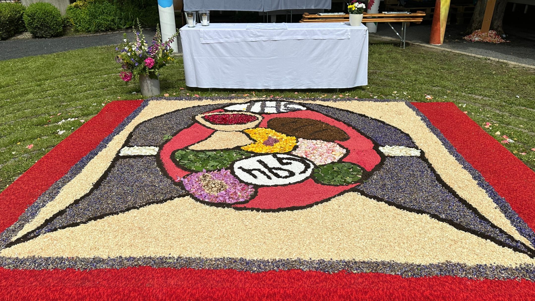 Fronleichnam im Simmerner Pfarrgarten