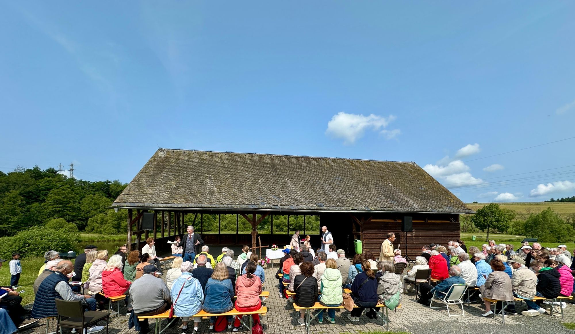 viele Gläubige unterschiedlichster Konfessionen feierten gemeinsam Gottesdienst