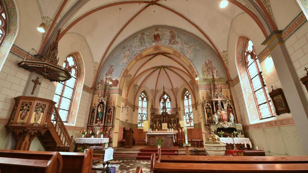 Kirche_innen_Rayerschied_2