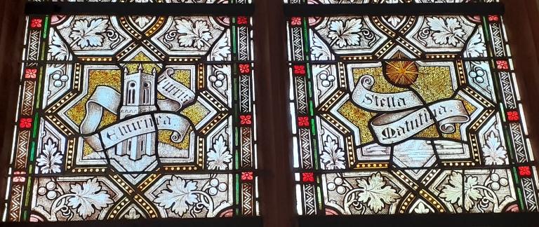 Kirchenfenster 25
