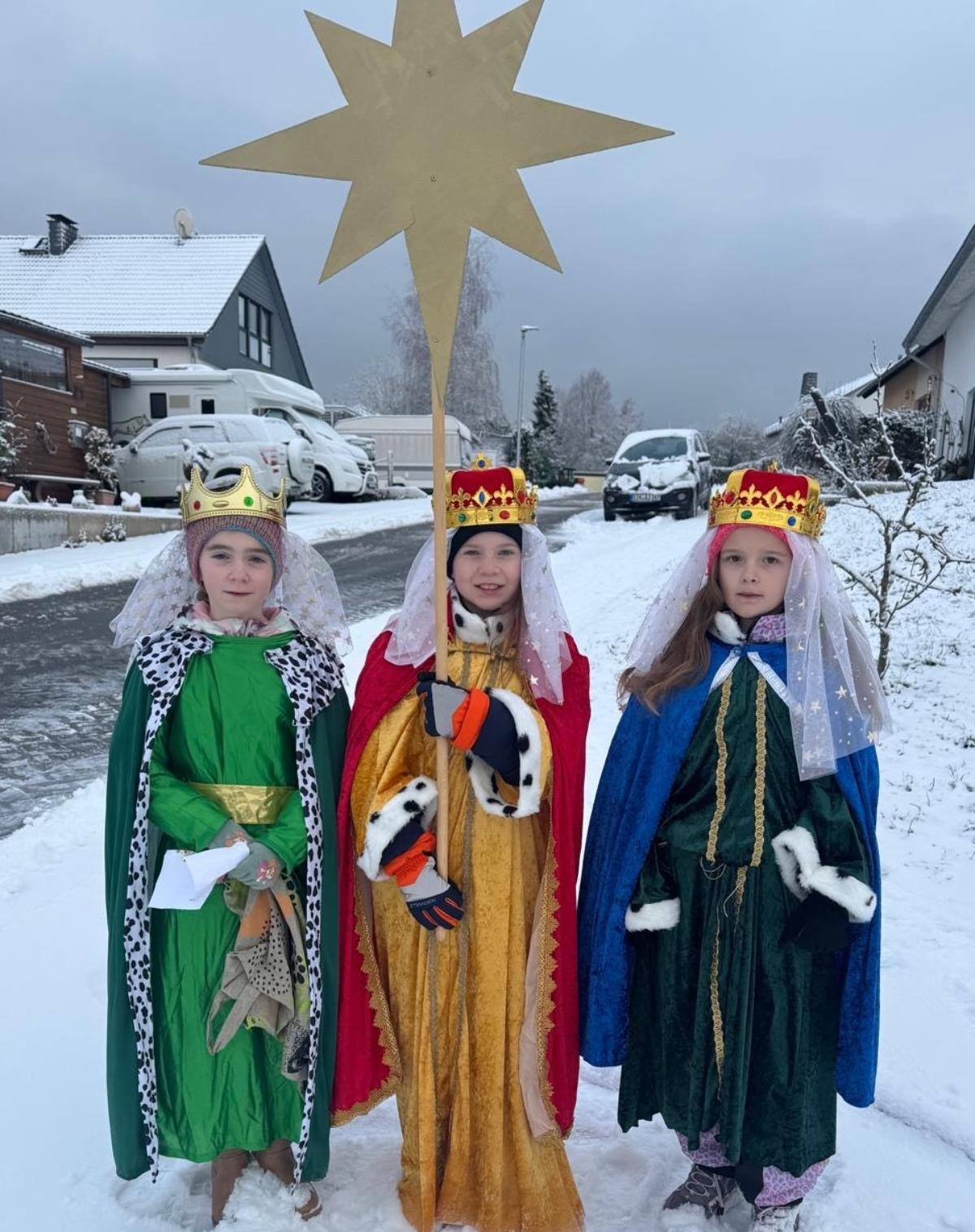 Sternsingergruppe aus Tiefenbach