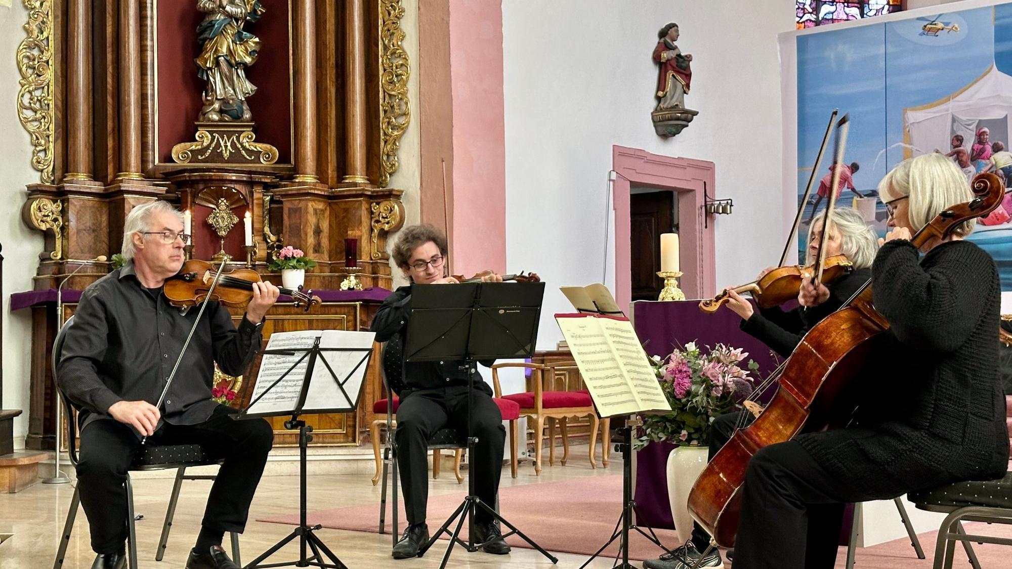 Streichquartet Laurentiu Candea spielte die letzten sieben Worte Jesu Christi von Joseph Haydn