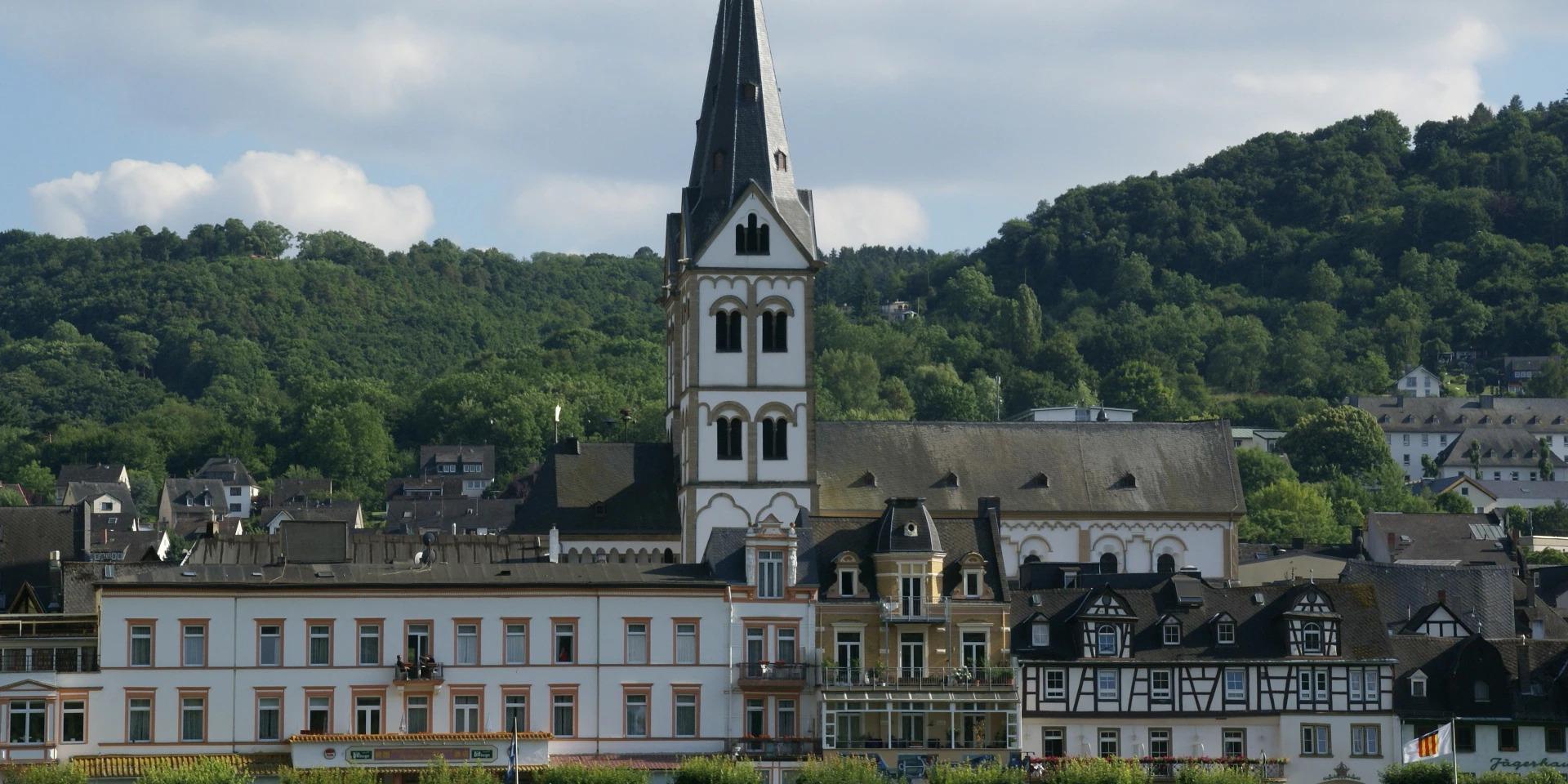 Wallfahrtskloster-in-Kamp-Bornhofen (c) St. Lydia Wallfahrtskloster-in-Kamp-Bornhofen