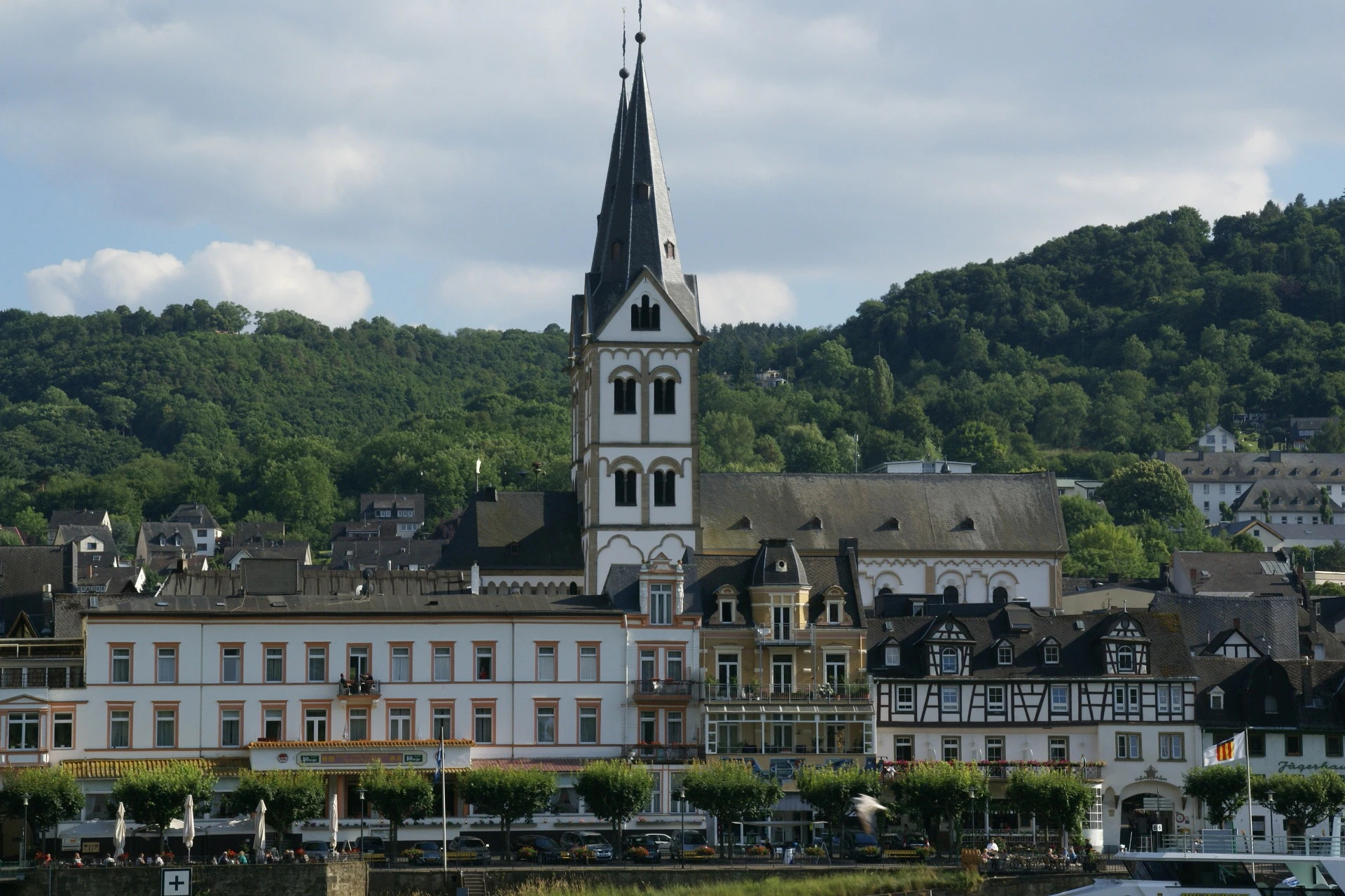 Wallfahrtskloster-in-Kamp-Bornhofen