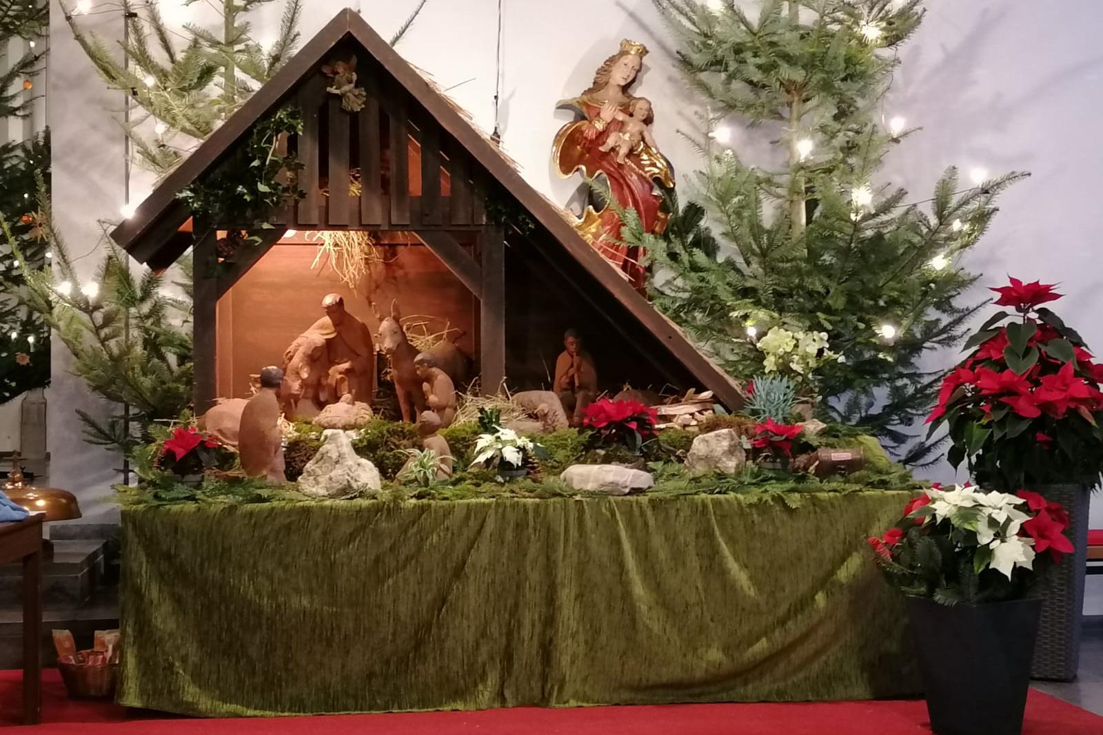 Weihnachtskrippe in Biebern