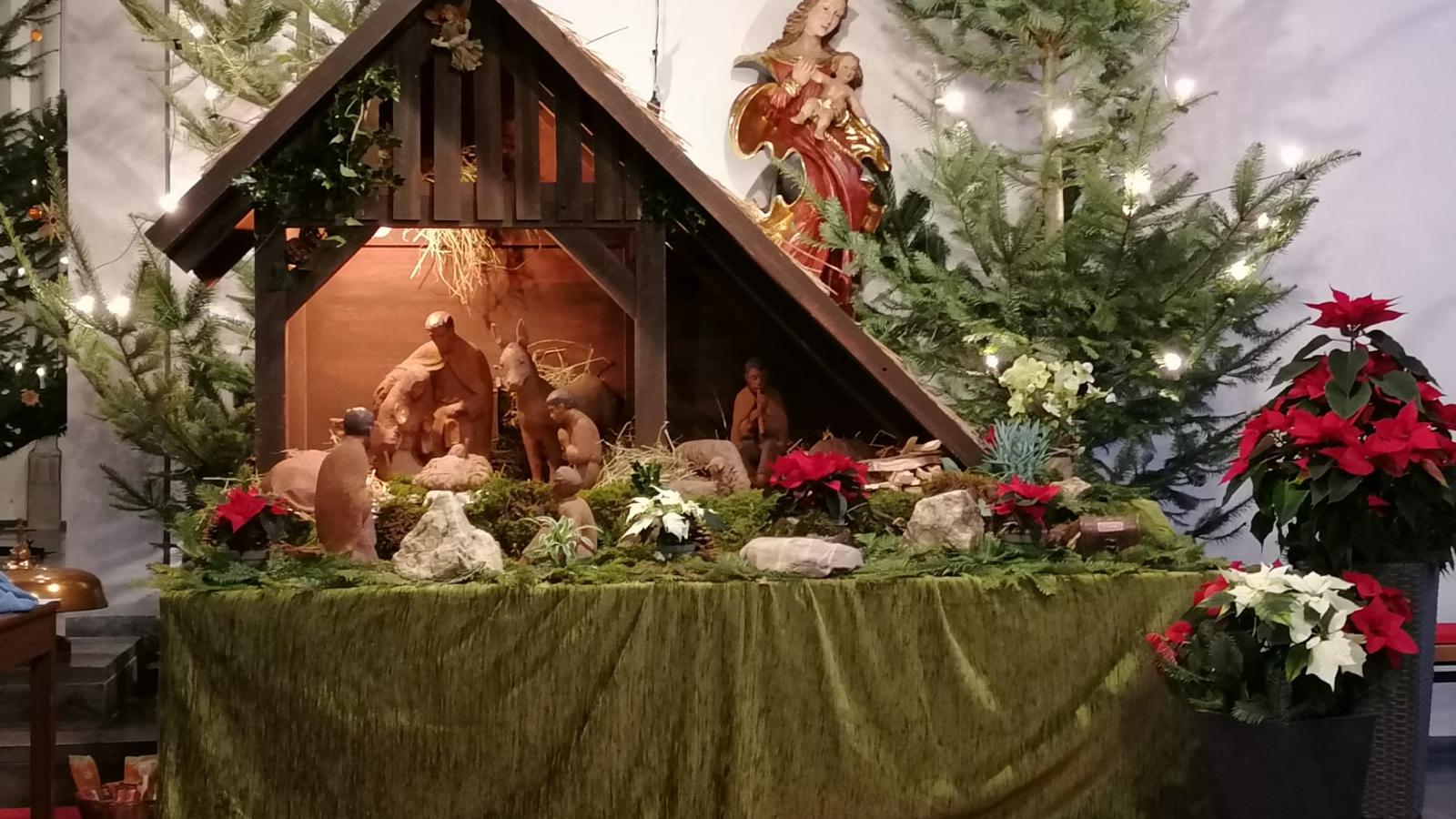 Weihnachtskrippe in Biebern