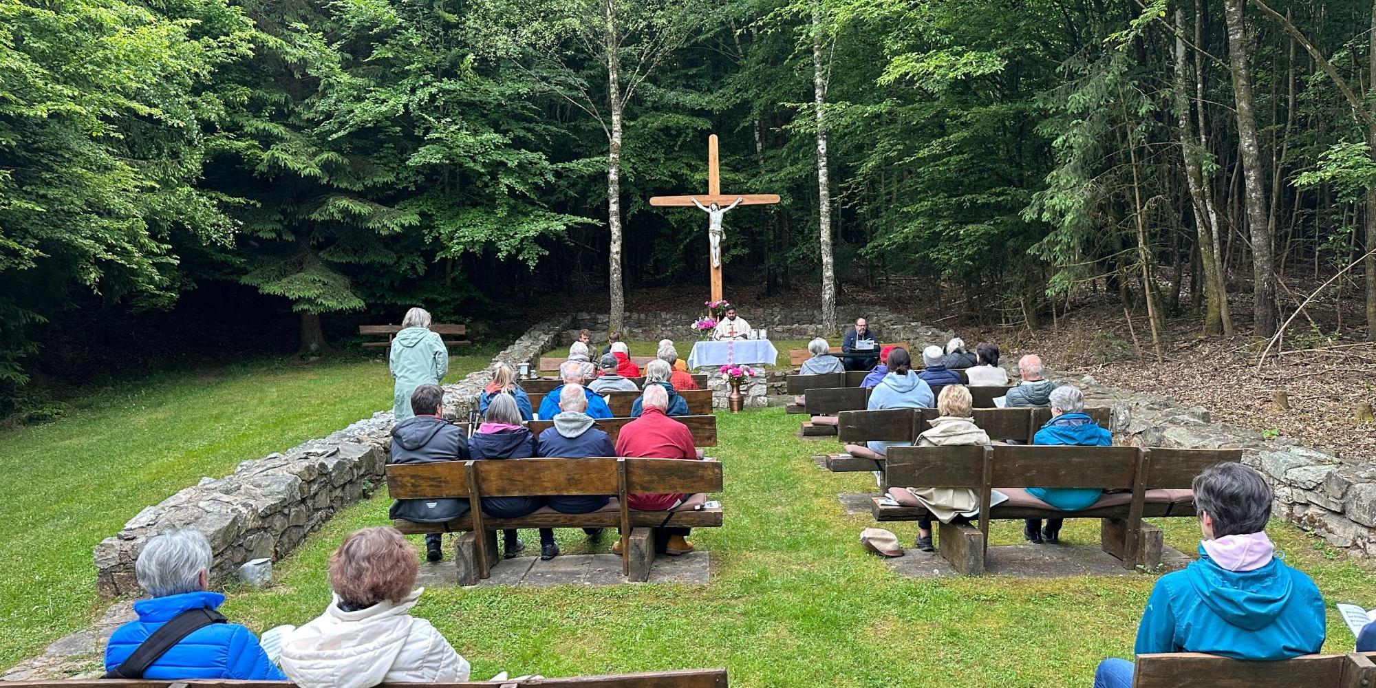 am Ziel angekommen feierten die Gläubigen die Heilige Messe