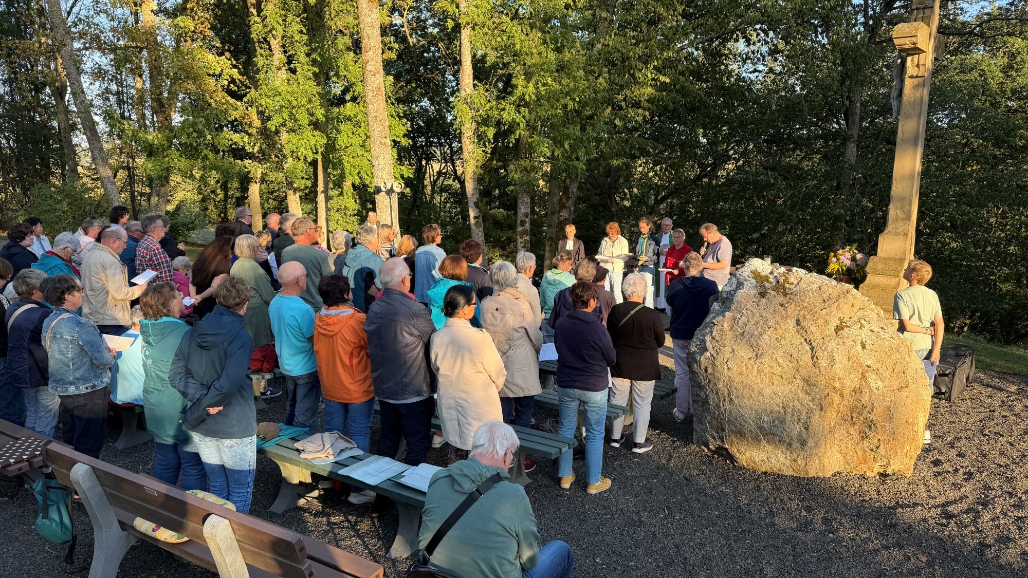 auch evangelische und katholische LektorInnen wirkten beim Gottesdienst mit (c) Josef Karl auch evangelische und katholische LektorInnen wirkten beim Gottesdienst mit