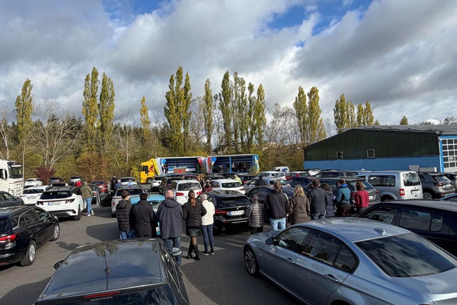 in Rheinböllen fand wieder ein Autogottesdienst statt