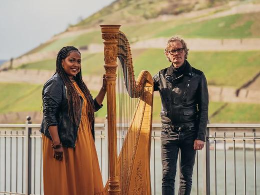 'Kirchen sind Heimat' mit Menna Mulgata und Gernot Blume